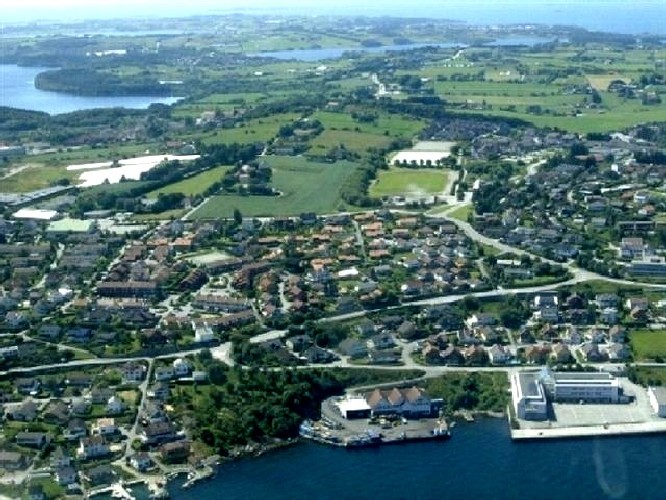Langs Byfjorden