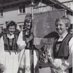 Sissel Waage - (Kommedal ?) - AnnaKristine Leikvoll. ( Annemor).