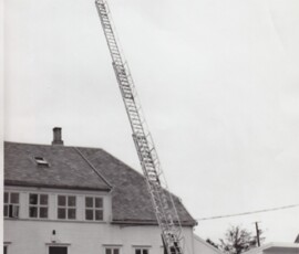 Pipebrann på Tasta Skole.